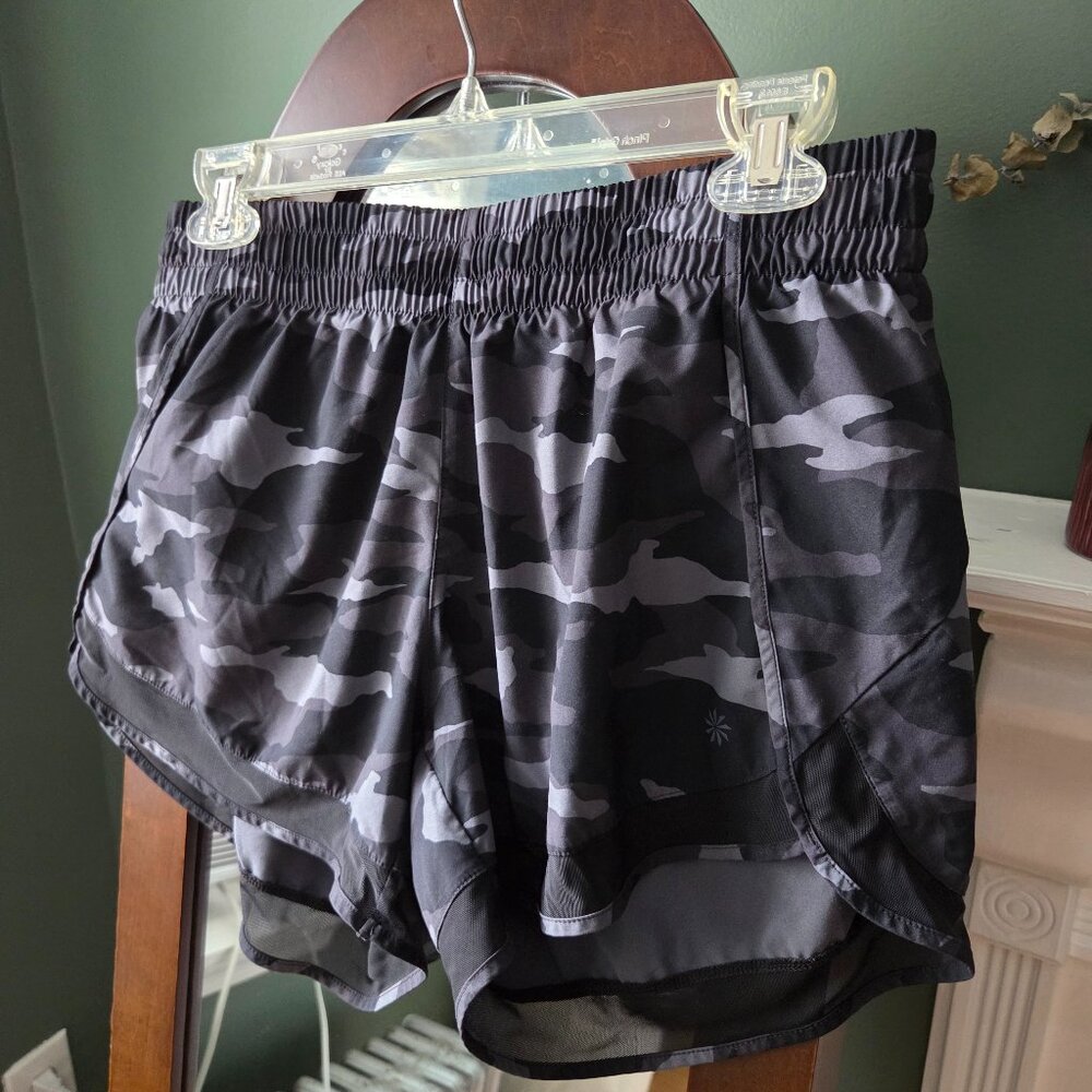 Athleta Camo Racer Run Short 4.5" Medium
